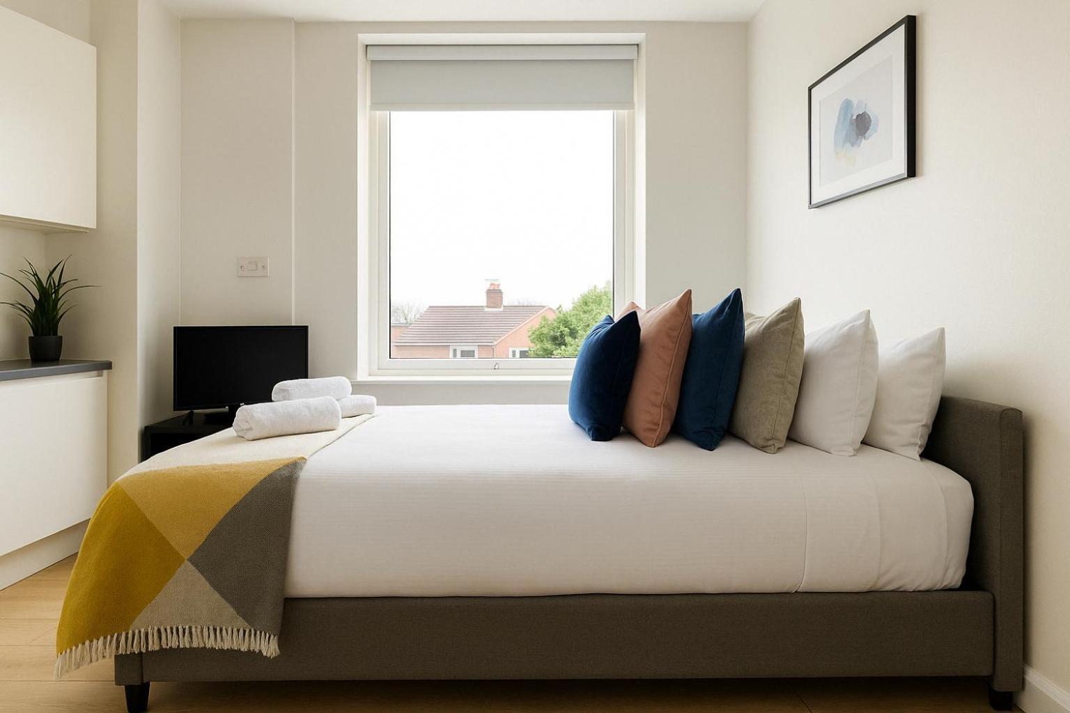 Bright Studio Flat - Walk To River Thames & Kingston Town Surbiton Exterior photo
